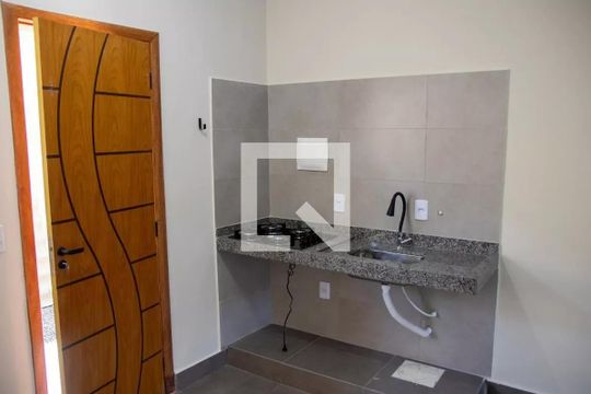 Kitnet de kitnet/studio para alugar com 1 quarto, 45m² em Vila Finsocial, Goiânia