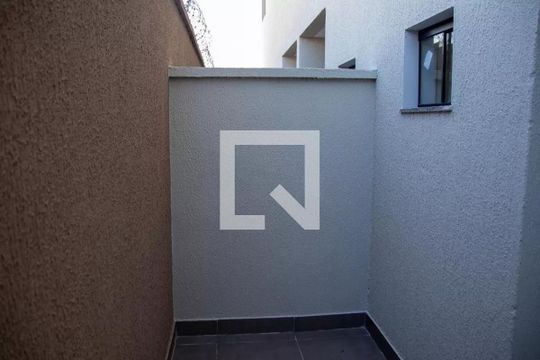 Área de Serviço de kitnet/studio para alugar com 1 quarto, 45m² em Vila Finsocial, Goiânia
