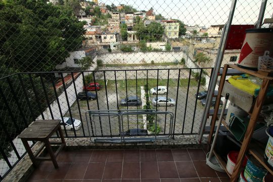 Varanda de apartamento à venda com 2 quartos, 56m² em Vaz Lobo, Rio de Janeiro