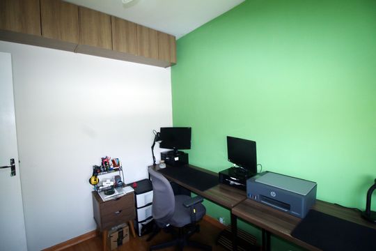 Quarto 1 de apartamento à venda com 2 quartos, 56m² em Vaz Lobo, Rio de Janeiro