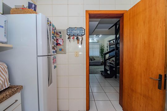 Cozinha de casa à venda com 3 quartos, 114m² em Morro Santana, Porto Alegre