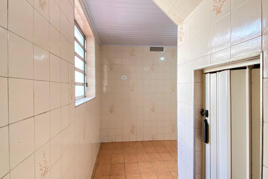 Cozinha de casa para alugar com 3 quartos, 142m² em Vila Quitauna, Osasco