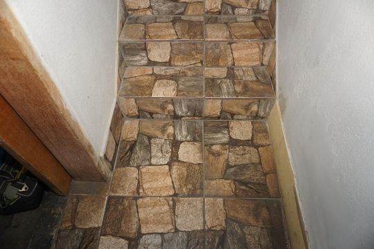 Escada de casa para alugar com 2 quartos, 60m² em Jardim Soraia, Embu das Artes