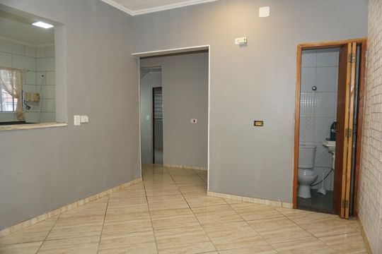 Casa para alugar com 2 quartos, 60m² em Jardim Soraia, Embu das Artes