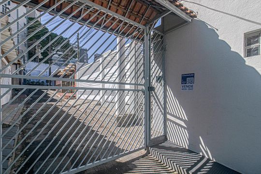 Fachada de casa à venda com 2 quartos, 93m² em Bosque da Saúde, São Paulo