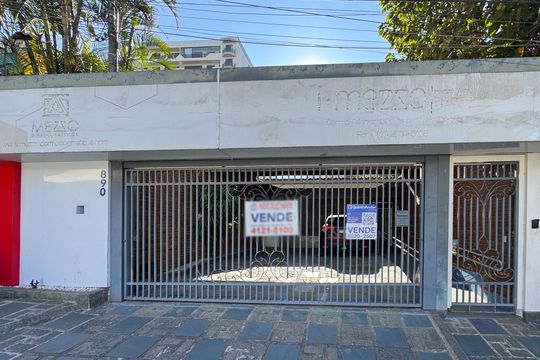 Fachada de casa à venda com 3 quartos, 354m² em Centro, São Bernardo do Campo
