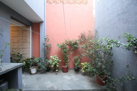 Quintal de casa à venda com 3 quartos, 170m² em Vila Ernesto, São Paulo