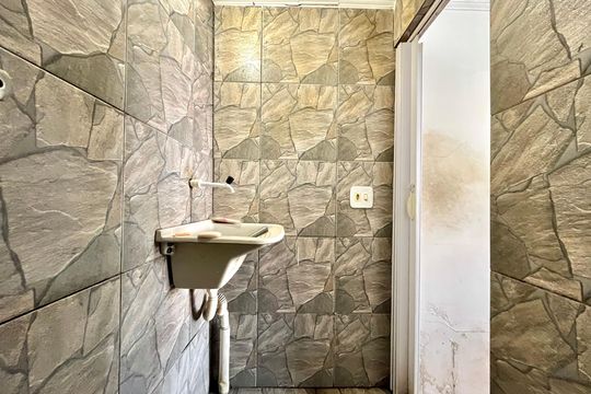 Banheiro de apartamento para alugar com 1 quarto, 23m² em São Judas, São Paulo
