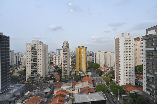 Vista da Suíte 2 de apartamento para alugar com 3 quartos, 161m² em Praça da Arvore, São Paulo