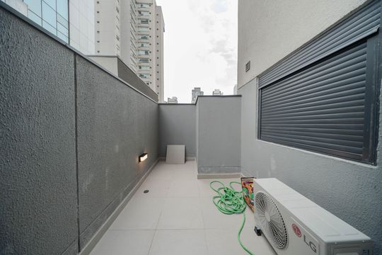 Sacada de kitnet/studio para alugar com 1 quarto, 40m² em Bela Vista, São Paulo