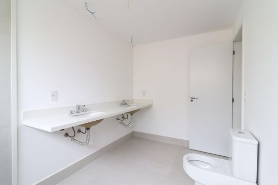 Apartamento à venda com 3 quartos, 221m² em Fazenda São Quirino, Campinas