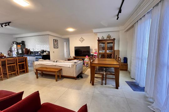 Apartamento à venda com 3 quartos, 139m² em Parque Assuncao, Taboão da Serra