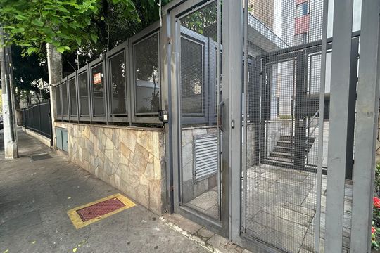 Fachada de apartamento à venda com 3 quartos, 80m² em Brooklin, São Paulo
