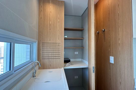 Área de serviço de apartamento para alugar com 3 quartos, 150m² em Boqueirão, Praia Grande
