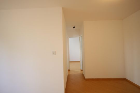 Apartamento à venda com 2 quartos, 52m² em Parque Continental, Osasco