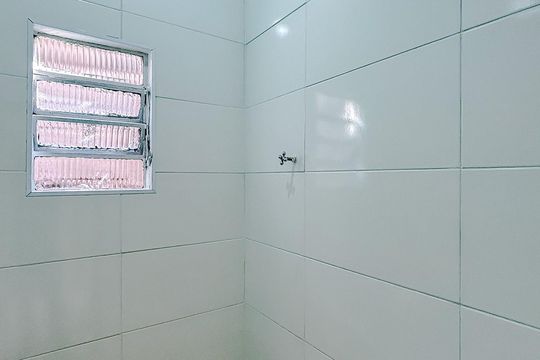 Banheiro de casa para alugar com 2 quartos, 46m² em Vila Matilde, São Paulo