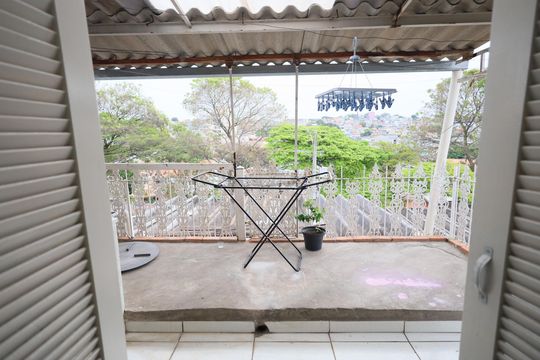 Quarto 1 de casa para alugar com 2 quartos, 75m² em Jardim das Flores, Osasco