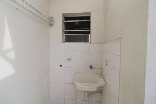 Área de Serviço de casa para alugar com 1 quarto, 50m² em Chácara Mafalda, São Paulo