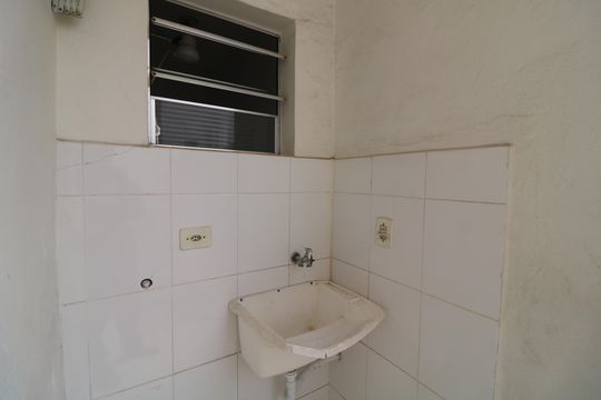 Área de Serviço de casa para alugar com 1 quarto, 50m² em Chácara Mafalda, São Paulo