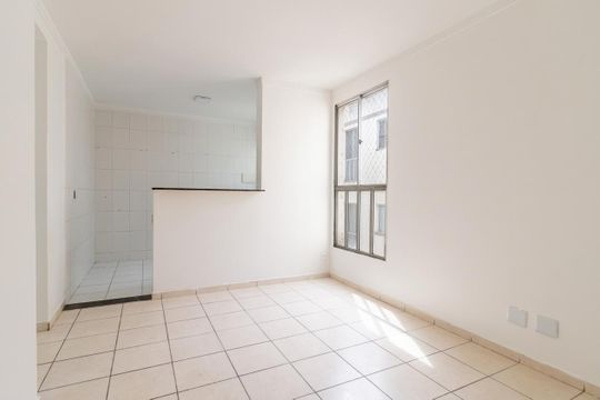 Apartamento para alugar com 2 quartos, 45m² em Centro, Contagem