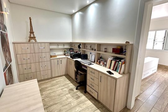 Escritório de casa à venda com 4 quartos, 200m² em Jardim Eusonia, Guarulhos