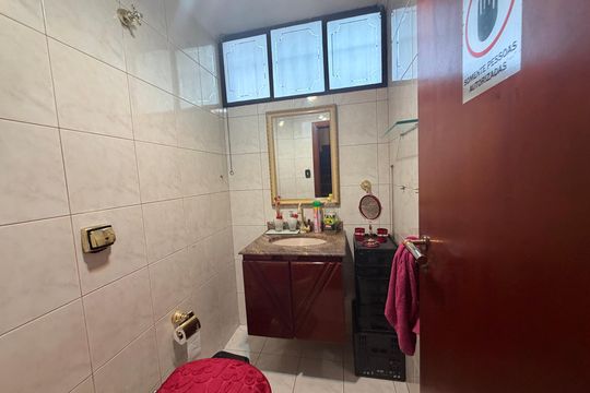 Banheiro 2 de casa à venda com 5 quartos, 244m² em Campo Belo, São Paulo