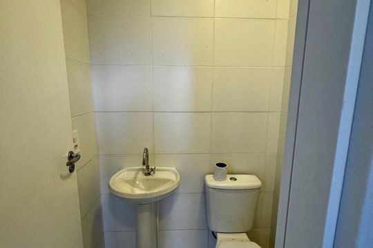 Apartamento à venda com 2 quartos, 34m² em Vila Carmosina, São Paulo