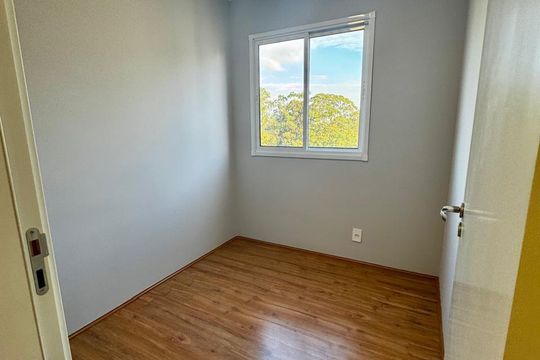 Apartamento à venda com 2 quartos, 34m² em Vila Carmosina, São Paulo