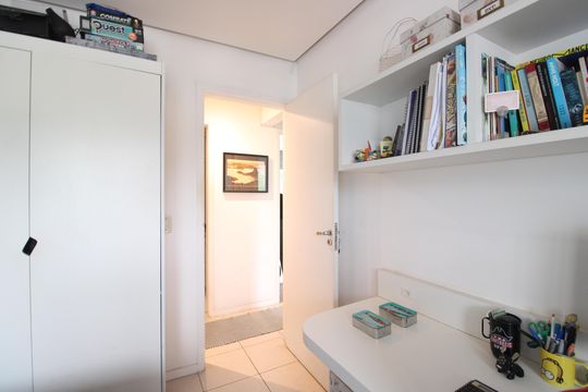 Quarto 1 de apartamento para alugar com 3 quartos, 92m² em Freguesia (jacarepaguá), Rio de Janeiro