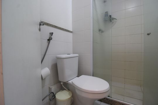Banheiro social de apartamento para alugar com 3 quartos, 92m² em Freguesia (jacarepaguá), Rio de Janeiro