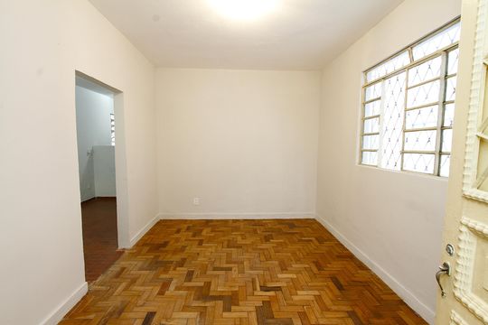 Casa para alugar com 4 quartos, 360m² em Nova Suíça, Belo Horizonte
