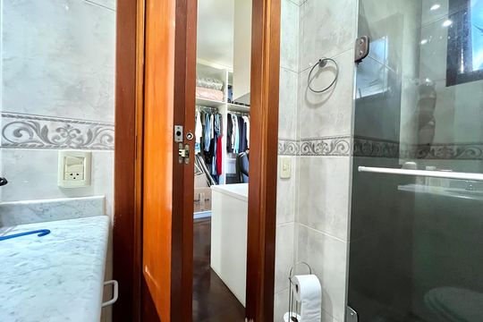 Banheiro da Suíte 2 de apartamento à venda com 4 quartos, 143m² em Vila Mascote, São Paulo