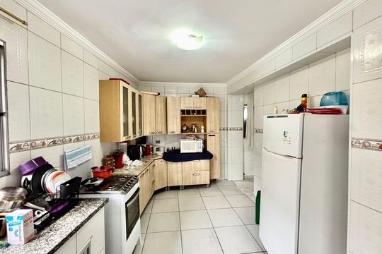 Cozinha de casa para alugar com 2 quartos, 80m² em Jardim Augusta, Ferraz de Vasconcelos