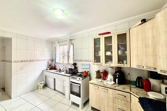 Cozinha de casa para alugar com 2 quartos, 80m² em Jardim Augusta, Ferraz de Vasconcelos