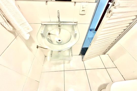 Banheiro 1 de casa para alugar com 2 quartos, 80m² em Jardim Augusta, Ferraz de Vasconcelos