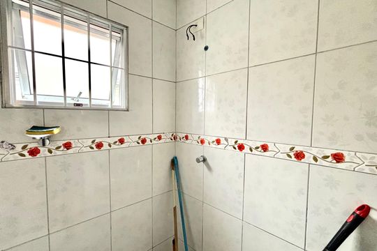 Banheiro 2 de casa para alugar com 2 quartos, 80m² em Jardim Augusta, Ferraz de Vasconcelos