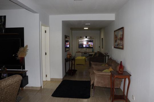Casa para alugar com 2 quartos, 170m² em Setor Coimbra, Goiânia