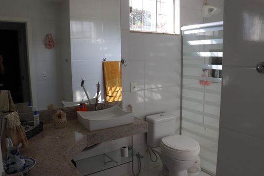 Casa para alugar com 2 quartos, 170m² em Setor Coimbra, Goiânia