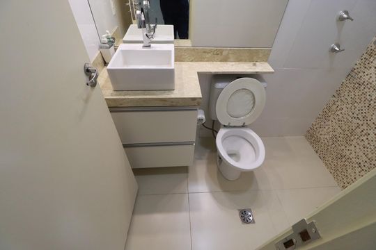 Banheiro  de apartamento para alugar com 2 quartos, 54m² em Quinta da Primavera, Ribeirão Preto