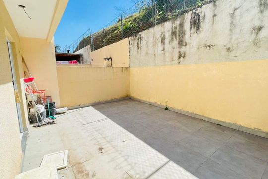 Casa de Condomínio para alugar com 2 quartos, 125m² em Jardim Santa Paula, Cotia
