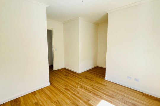Casa de Condomínio para alugar com 2 quartos, 125m² em Jardim Santa Paula, Cotia