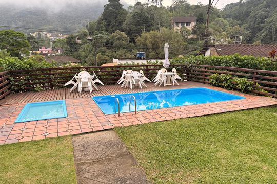 Kitnet/Studio para alugar com 1 quarto, 23m² em Independência, Petrópolis