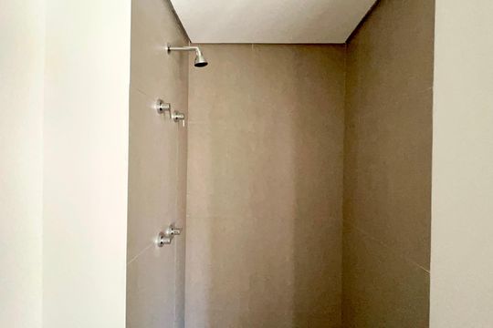 Banheiro de kitnet/studio à venda com 1 quarto, 72m² em Pompeia, São Paulo