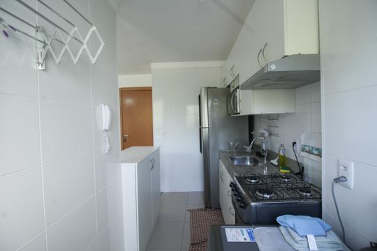 Cozinha de apartamento para alugar com 2 quartos, 46m² em Jardim Iris, São Paulo
