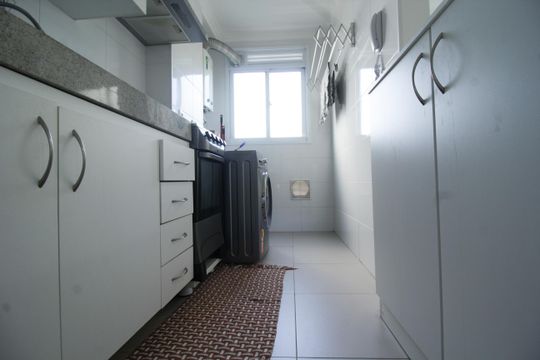 Cozinha de apartamento para alugar com 2 quartos, 46m² em Jardim Iris, São Paulo