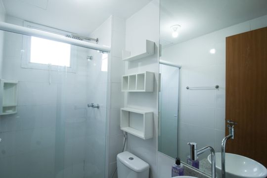 Banheiro de apartamento para alugar com 2 quartos, 46m² em Jardim Iris, São Paulo