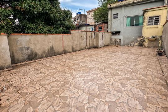 Casa para alugar com 1 quarto, 30m² em Parque Pan Americano, São Paulo