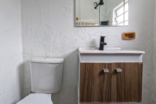 Casa para alugar com 1 quarto, 30m² em Parque Pan Americano, São Paulo