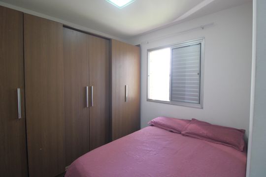 Quarto 1 de apartamento para alugar com 2 quartos, 47m² em Vila Arriete, São Paulo