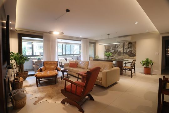 Sala  de apartamento para alugar com 3 quartos, 167m² em Centro, Canoas